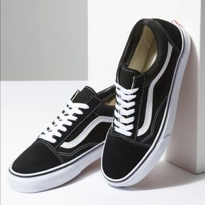 New! VANS OLD SKOOL skate shoes